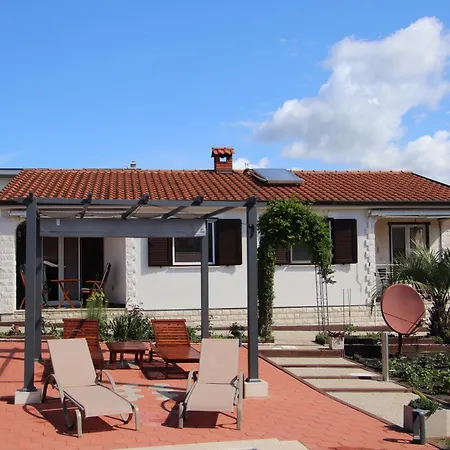 펜션 Palme 포레치